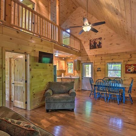 Murphy Cabin With Spacious Deck And Forest Views! Екстериор снимка