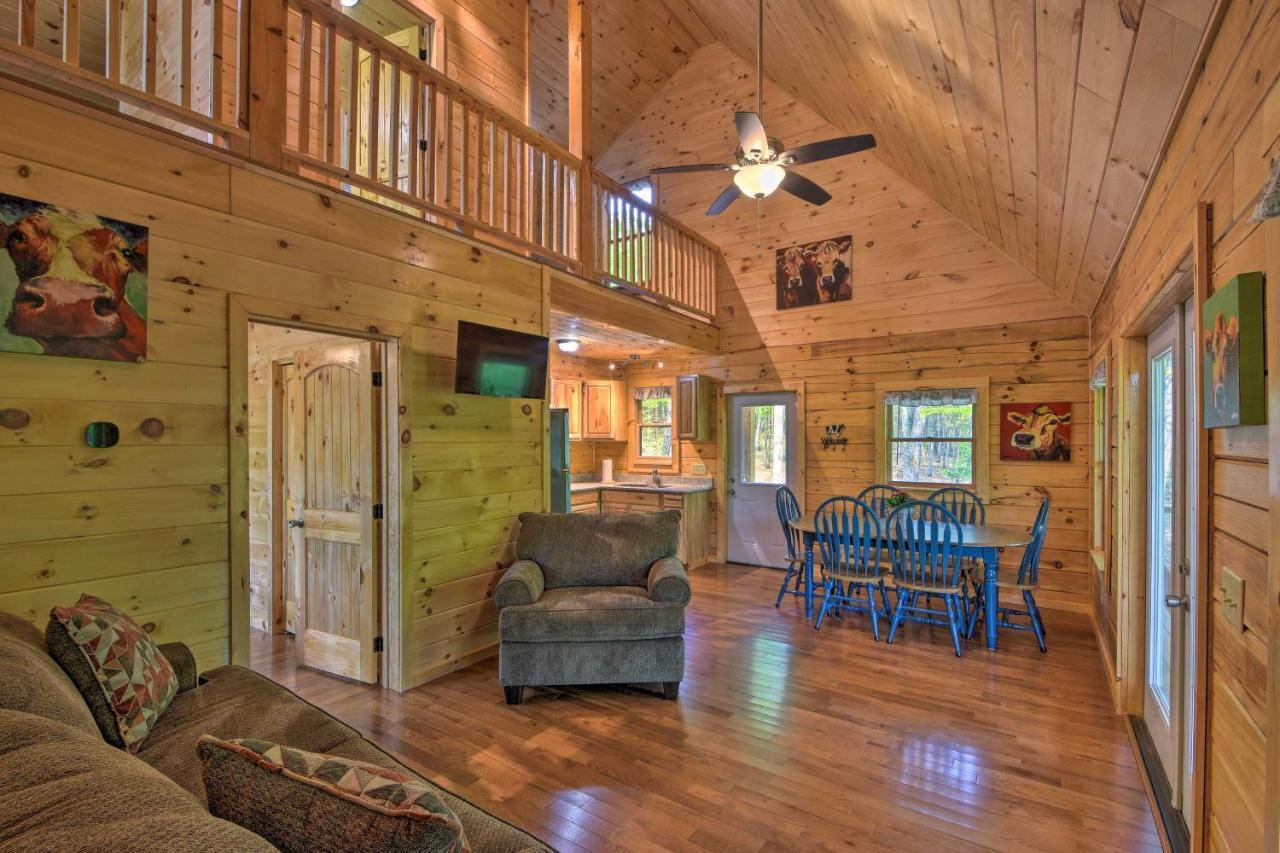 Murphy Cabin With Spacious Deck And Forest Views! Екстериор снимка