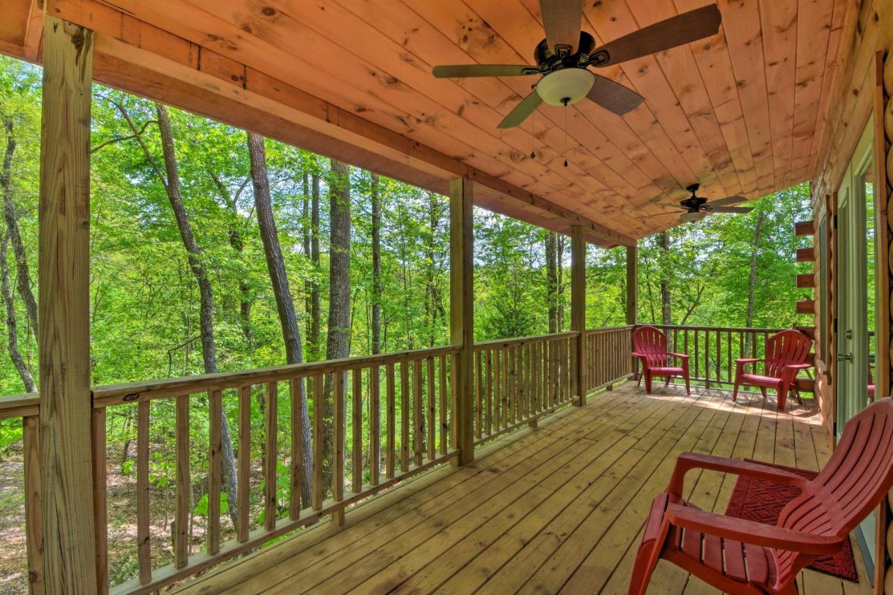 Murphy Cabin With Spacious Deck And Forest Views! Екстериор снимка