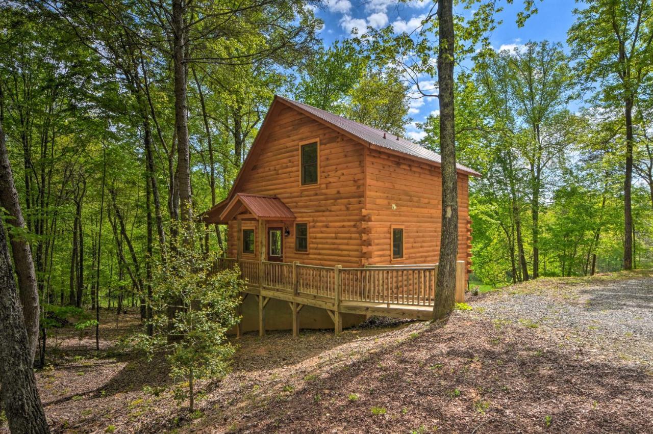 Murphy Cabin With Spacious Deck And Forest Views! Екстериор снимка