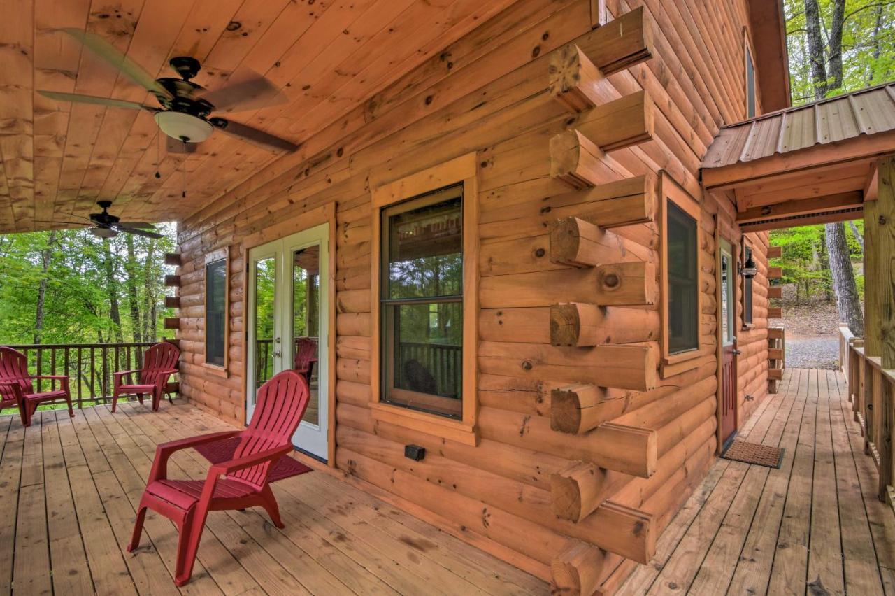 Murphy Cabin With Spacious Deck And Forest Views! Екстериор снимка