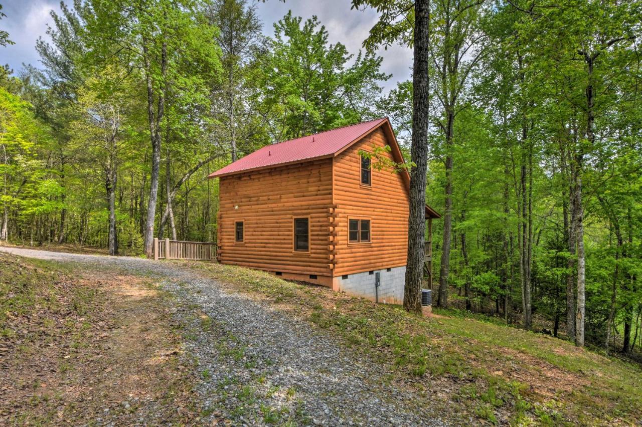 Murphy Cabin With Spacious Deck And Forest Views! Екстериор снимка