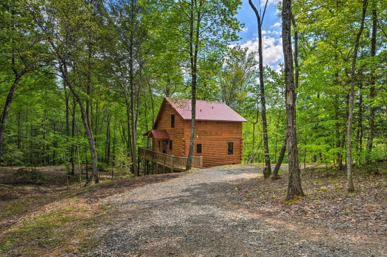 Murphy Cabin With Spacious Deck And Forest Views! Екстериор снимка